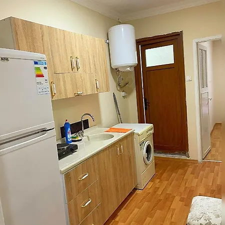 One Bedroom Close To Taksim Square 2